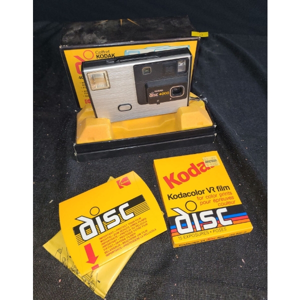 Kodak Vintage Disk 4000 Camera w/ Film 