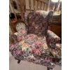Image 2 : lovely floral high back library chair in amazing condition with wooden legs.