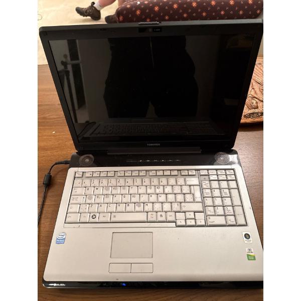 Vintage Toshiba Laptop 