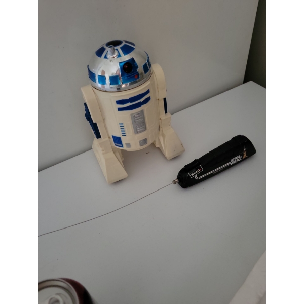 Vintage Star Wars R2-D2 Battery Operated toy w/ Command Remote Control