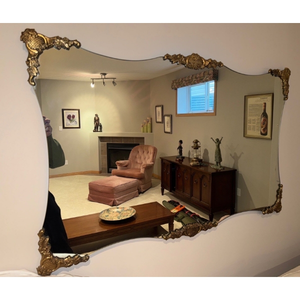 Gorgeous Victorian Gold Gilt Wall Mirror 