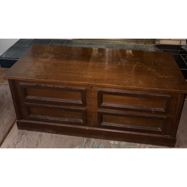 Vintage HUPPE Caprice Dark Stained Cedar Chest 44x17x19