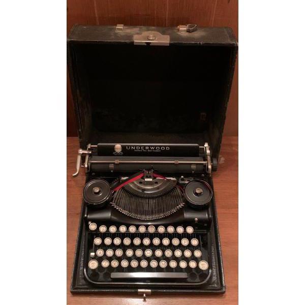 Antique Underwood Typewriter 