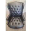 Image 3 : Faux Leather Tufted Arm Chair 30 W, 22 D, 41 T (1)