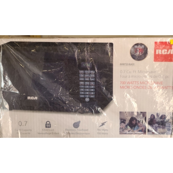 RCA Microwave Model RMW733- Black 