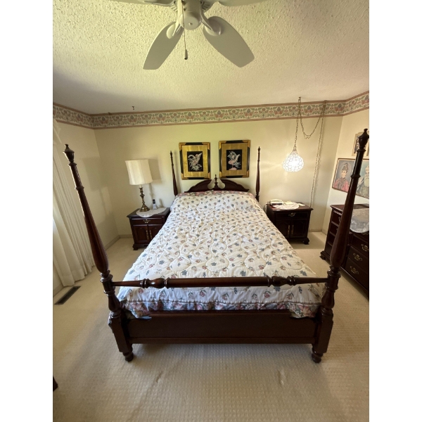Mahogany Pedestal Bed Queen & Mattress