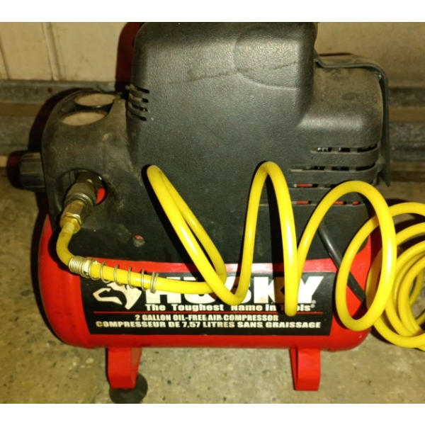 Husky Two Gallon Oil-Free Air Compressor w/ Hose