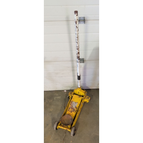 Hydraulic Floor Jack