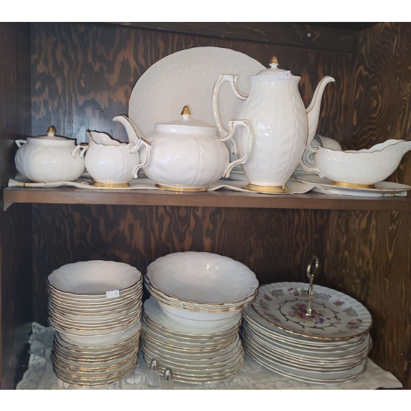 Aynsley "Golden Crocus" Bone China Dinnerware Including: 9 T Coffee/ Tea Urn, Avon by Wood Platter 