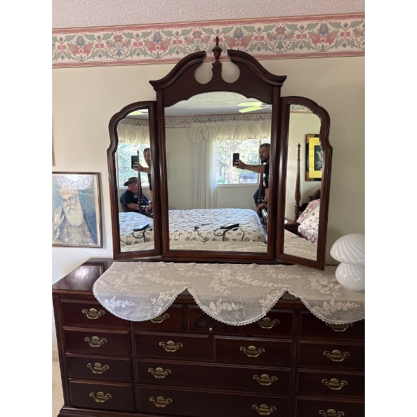 Mahogany Dresser Vanity 68L x19D x 87T