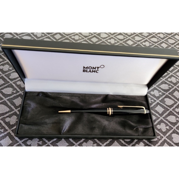 Mont Blanc Pen w/ Case 