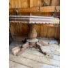 Image 3 : Antique Solid Oak Table Needs Some TLC