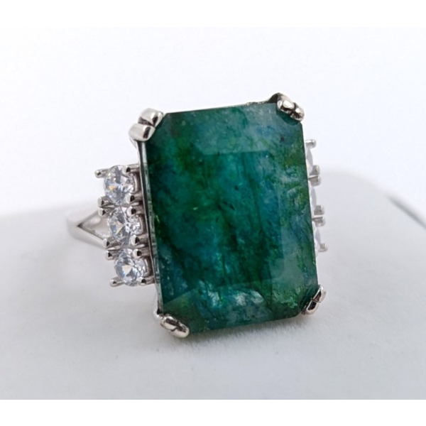 Silver Emerald gemstone Ring  6 ct Certified ($19,625 Appraisal)