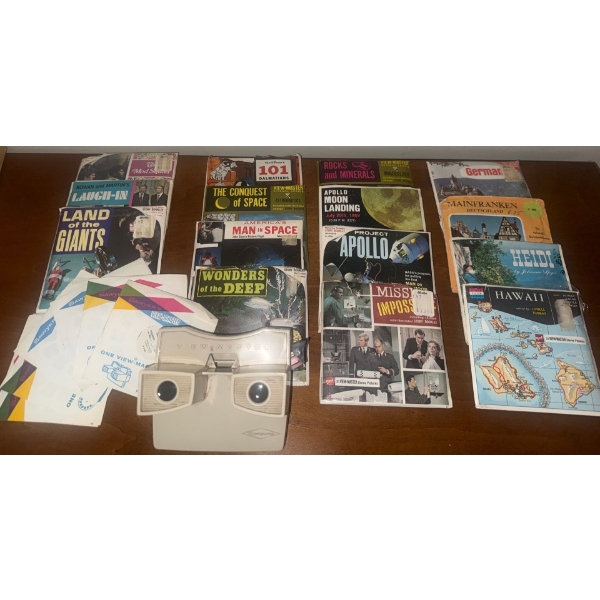 Vintage Viewmaster Stereoscopic Viewer w/ Various Reels - Explore Space Travel & more