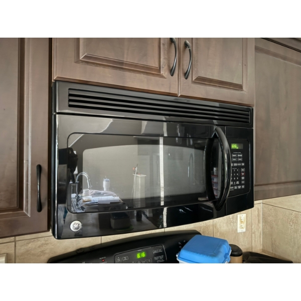 Household Under Counter General Electric Black Microwave Model# JVM1540BMCO2