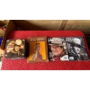 Image 1 : Collection of John Wayne Magazines and Lunch Box