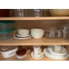 Image 2 : Corelle Dishes, Pyrex Glassware, Decorative Cookware 