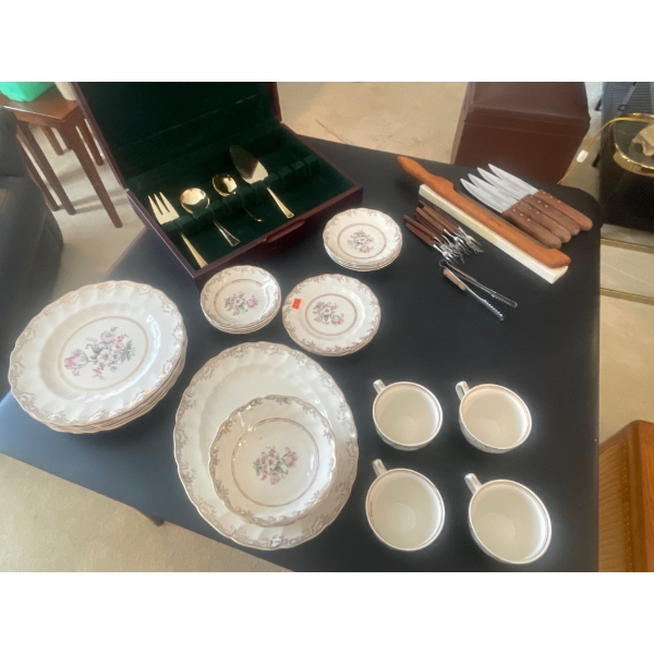 Set of (4) Windsor Johnsonbros China with 22kt Gold Trim, Serving Tra. Serving Utensils, Steak Knive