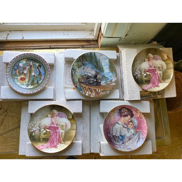 Collection of 5 Decorative Plates