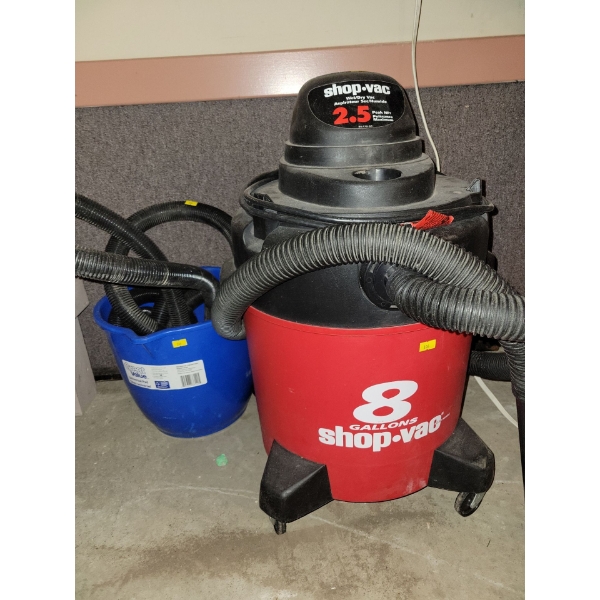 8 Gallon Wet/Dry SHOP VAC w/ Accessories - Hose & More