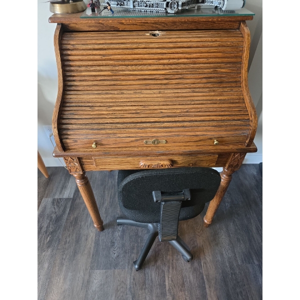 Antique Oak Rolltop Desk w/ Chair  Contents Not Included!!!  41x29x47"tall
