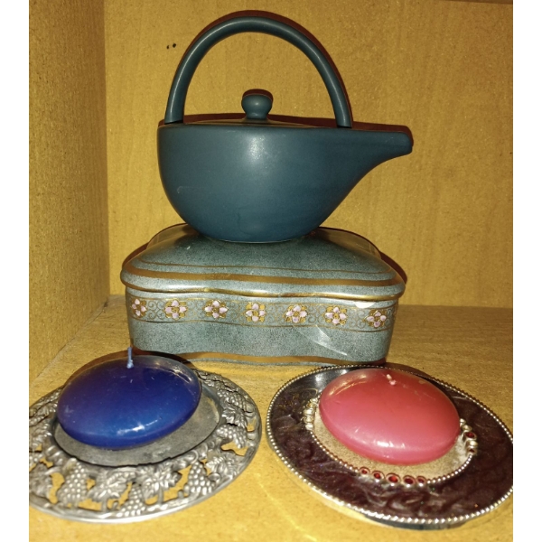 Decorative Toyo Trinket Box  Teapot & Two Candle Catchers w/ Candles