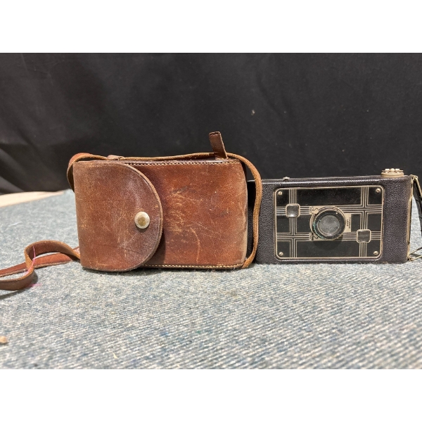 Jiffy Kodak Six-20 Folding Camera & Case