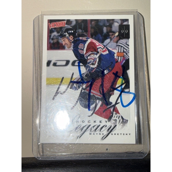 Wayne Gretzky Hockey Legacy 10th Playoff Hattrick Autographed Card 