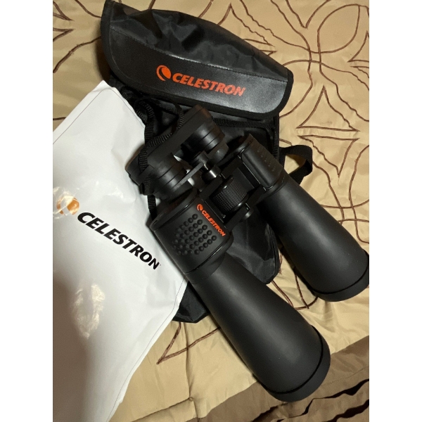 Celestron SkyMaster 25X70 Outdoor and Astronomy Binocular in Great Condition