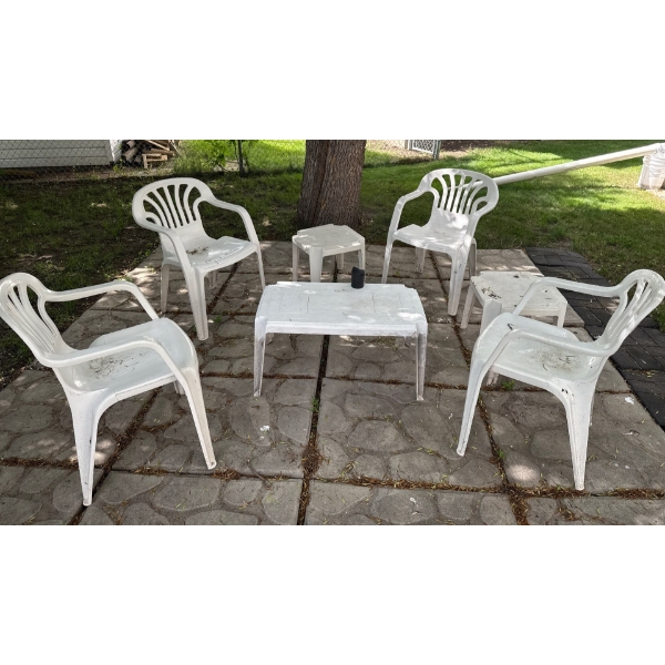 7 Piece Patio Set - 4 Chairs 3 Tables