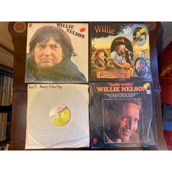 Records: Nancy Sinatra & Willy Nelson