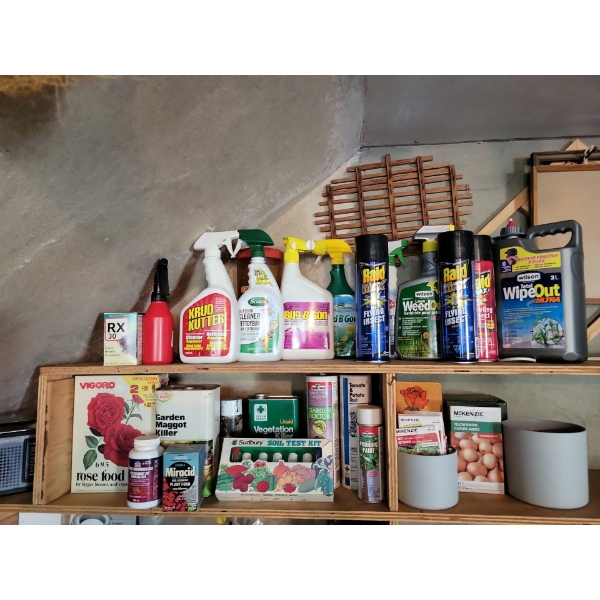 Home & Garden Essentials - Insect/ Pest Control w/ Assorted Lawn & Garden Needs 