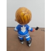 Image 3 : 10-Inch Hockey Player Figurine in Blue and White Jersey