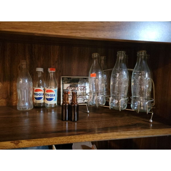 Vintage Coca Cola & Pepsi Bottles w/ Mirrored Cola Picture 4W