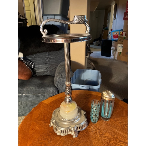  large vintage ashtray with vintage drink, shaker and glass set