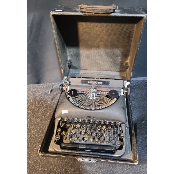 Vintage Remington Model 5 Typewriter w/ Case 