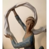 Image 3 : Lladro Porcelain Dancar Vello 15x21 Gymnast