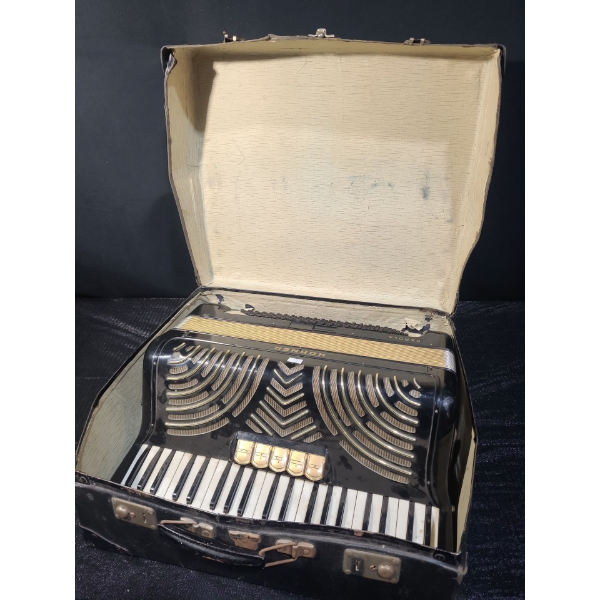 Hohner Carola Accordion, w/ Case