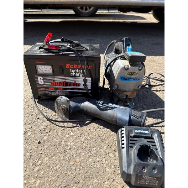 Battery charger, craftsmen jigsaw, battery wood saw w/charger