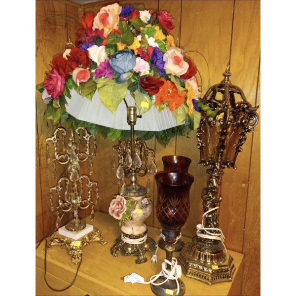 Set of Decorative Lamps 