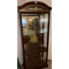 Image 2 : Mahogany Curio Cabinet / Display Hutch 71T w/ Adjustable Glass Shelving #1