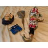 Image 3 : Decorative Vanity Set Including Brush, Umbrella, Trinket Box, and Pouch