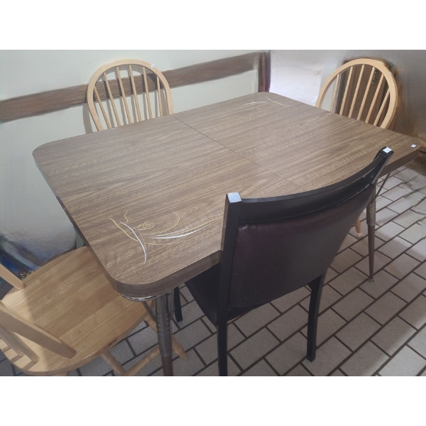 Vintage Laminate Top Kitchen Table 47 W, 36 D, 30 T and 4 Wooden Chairs 17 W, 17 D, 36 T 