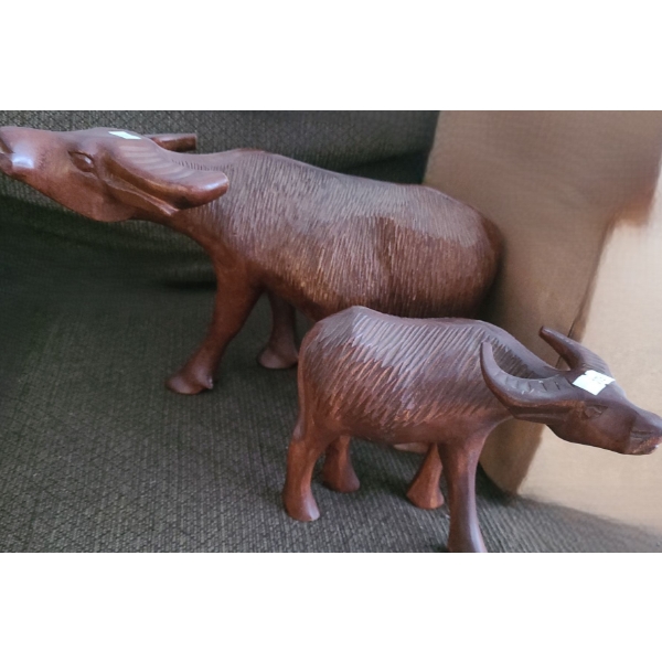 Carved Wood Ox Tallest: 13 W, 8 T