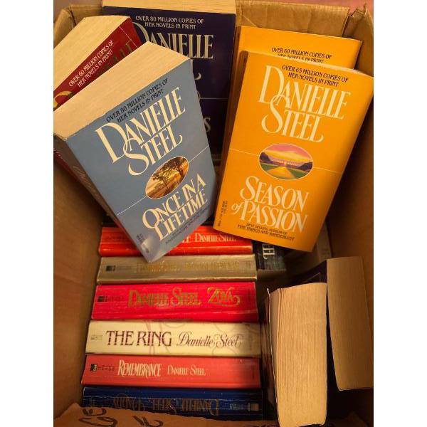 Danielle Steel Book Collection 
