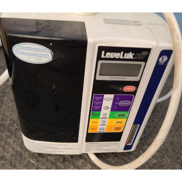 Leveluk Model SD 501 Water Ionizer 