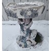 Image 3 : Resin Birdbath with Rabbit Motif 29 T and Easter Island Resin Moai Statue 32 T (Small Chip at Base)