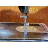 Image 14 : Early 20th Century Singer Sewing Machine with Pedal and Cover