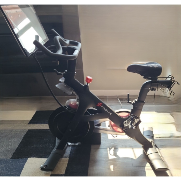 Peleton Model PLTN-RB1V0-2 Exercise Bike 45 w, 56 h, 24 d, Includes Size 41 Peleton Shoes 
