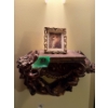 Image 4 : Mini Globe on Wall Shelf, Picture on Wall Shelf